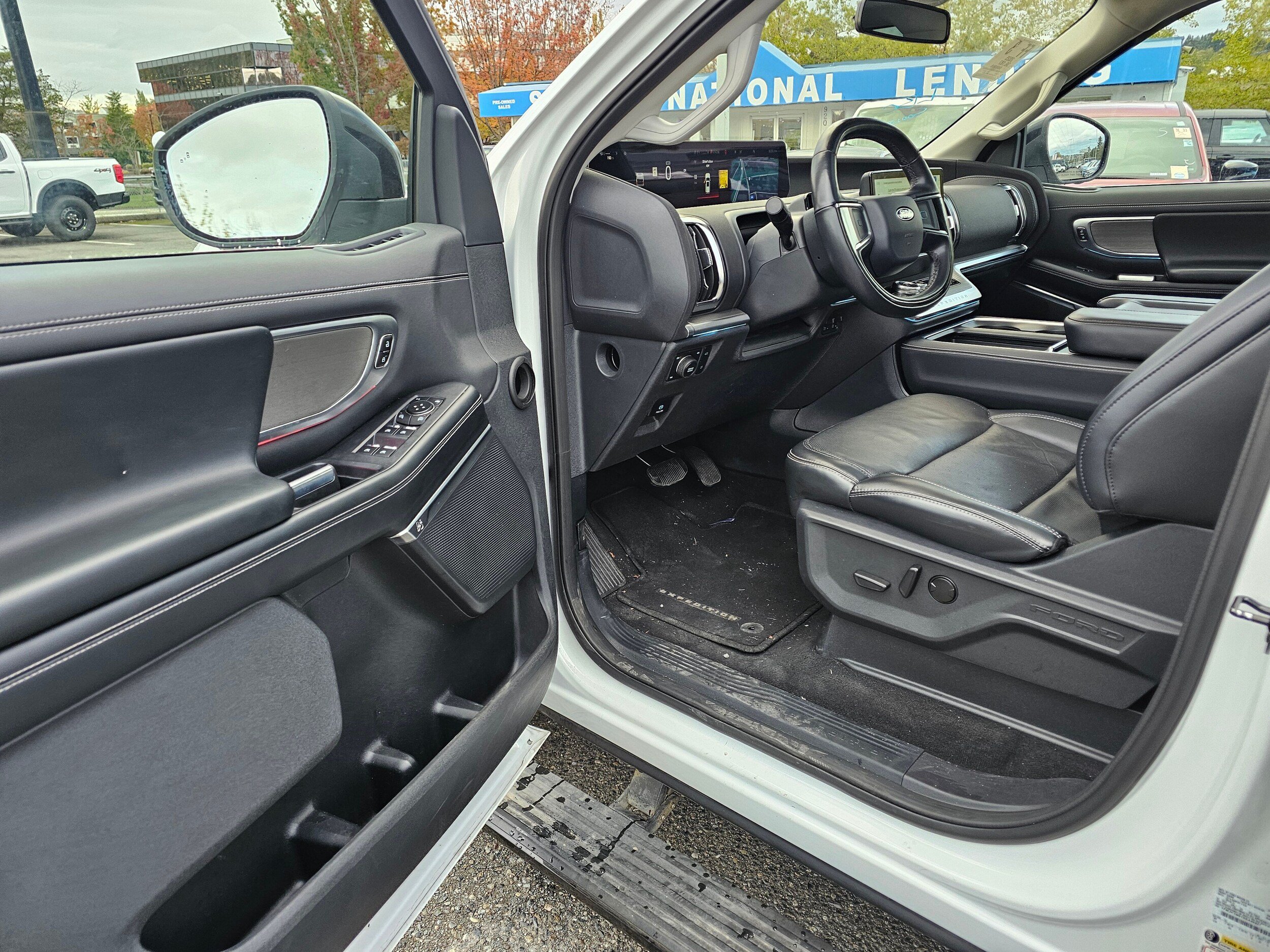 Certified 2025 Ford Expedition Max Platinum AWD/4WD image 21