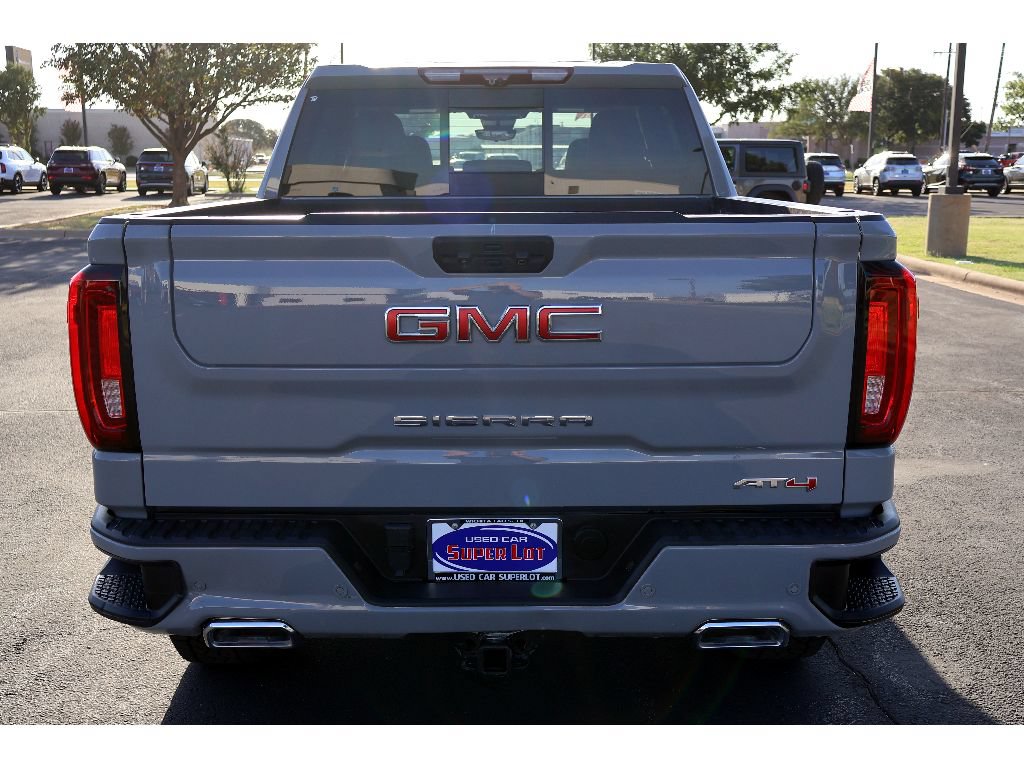 Used 2024 GMC Sierra 1500 AT4 w/ Technology Package AWD/4WD image 17