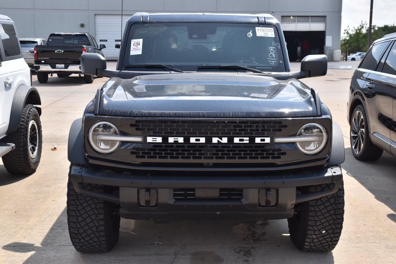 Certified 2024 Ford Bronco Wildtrak AWD/4WD image 3
