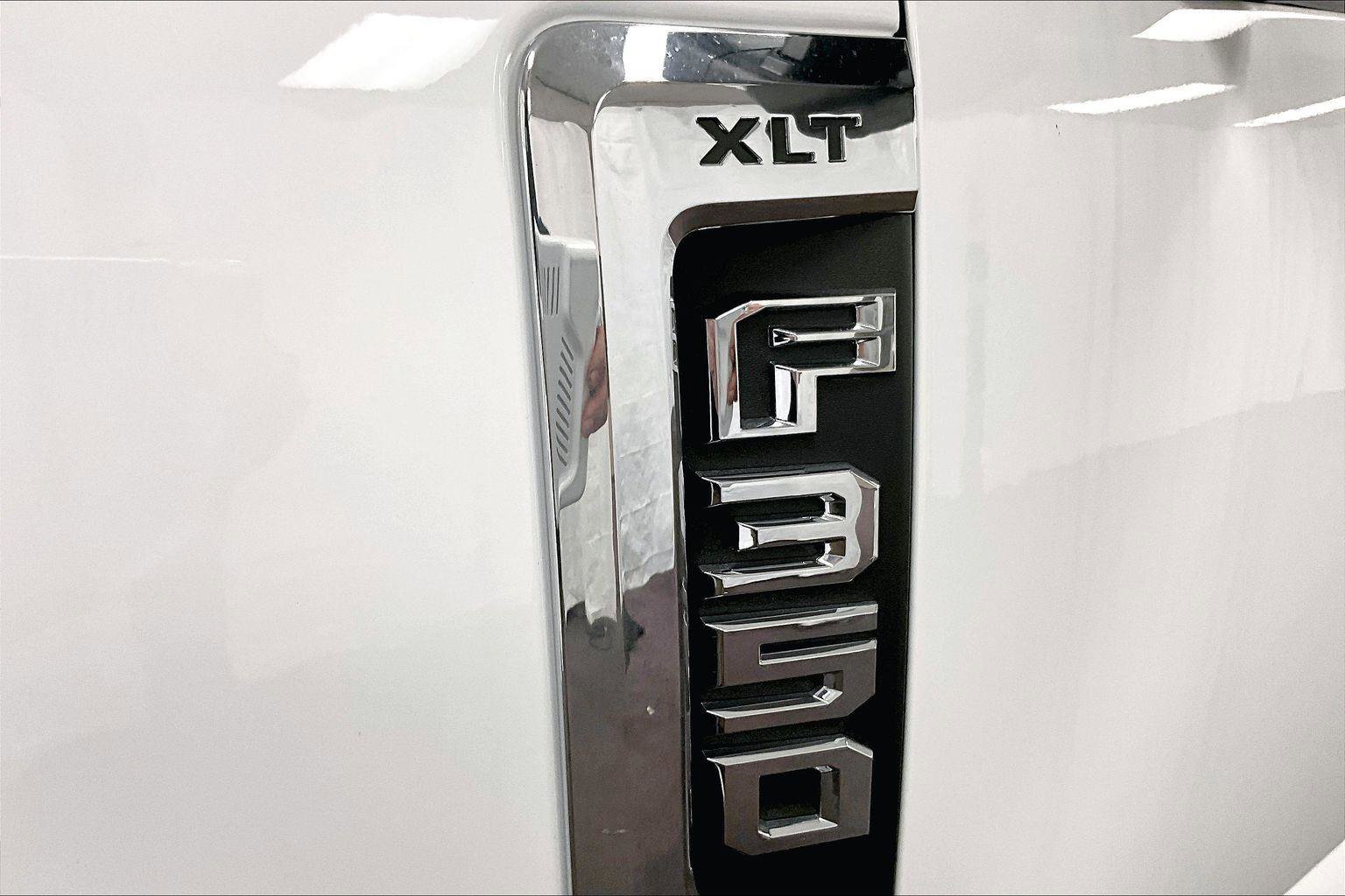 Certified 2022 Ford F350 XLT w/ XLT Value Package image 13