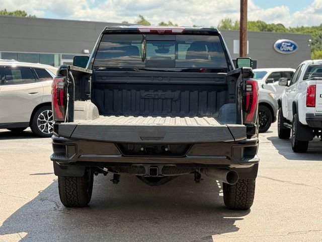 Used 2024 GMC Sierra 2500 AT4 w/ Technology Package AWD/4WD image 35