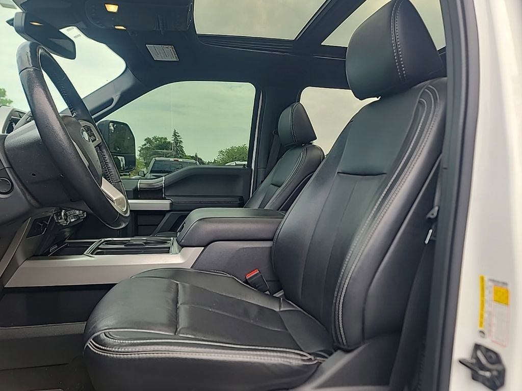 Certified 2022 Ford F350 Lariat w/ Tremor Off-Road Package AWD/4WD image 11