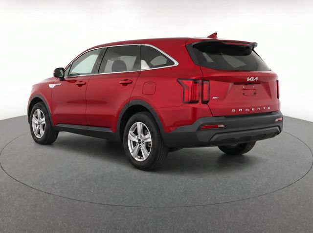 Used 2022 Kia Sorento LX AWD/4WD image 3