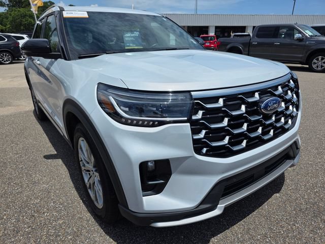 Certified 2025 Ford Explorer Platinum RWD image 2