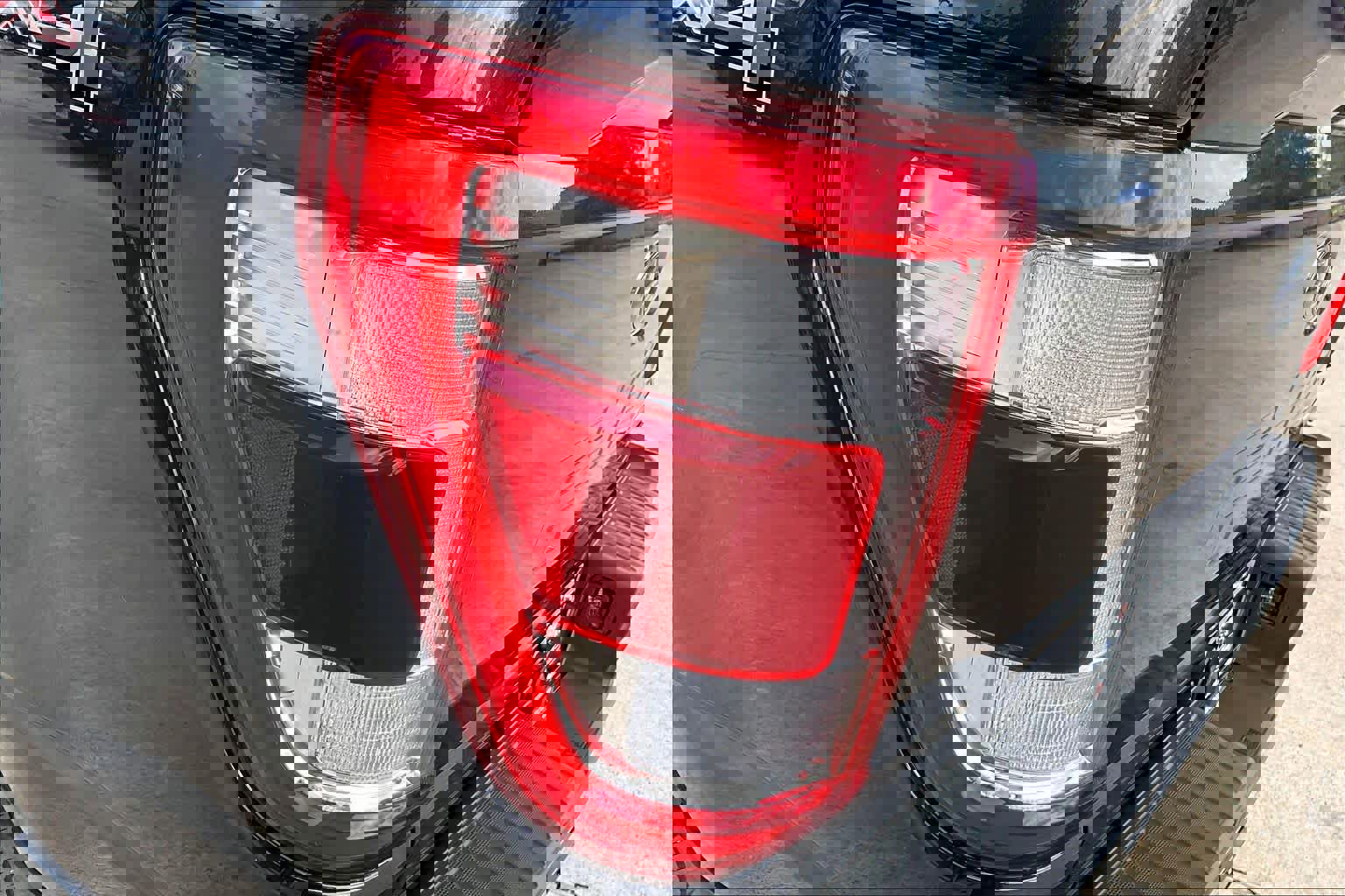 Certified 2022 Ford F150 Lariat image 27