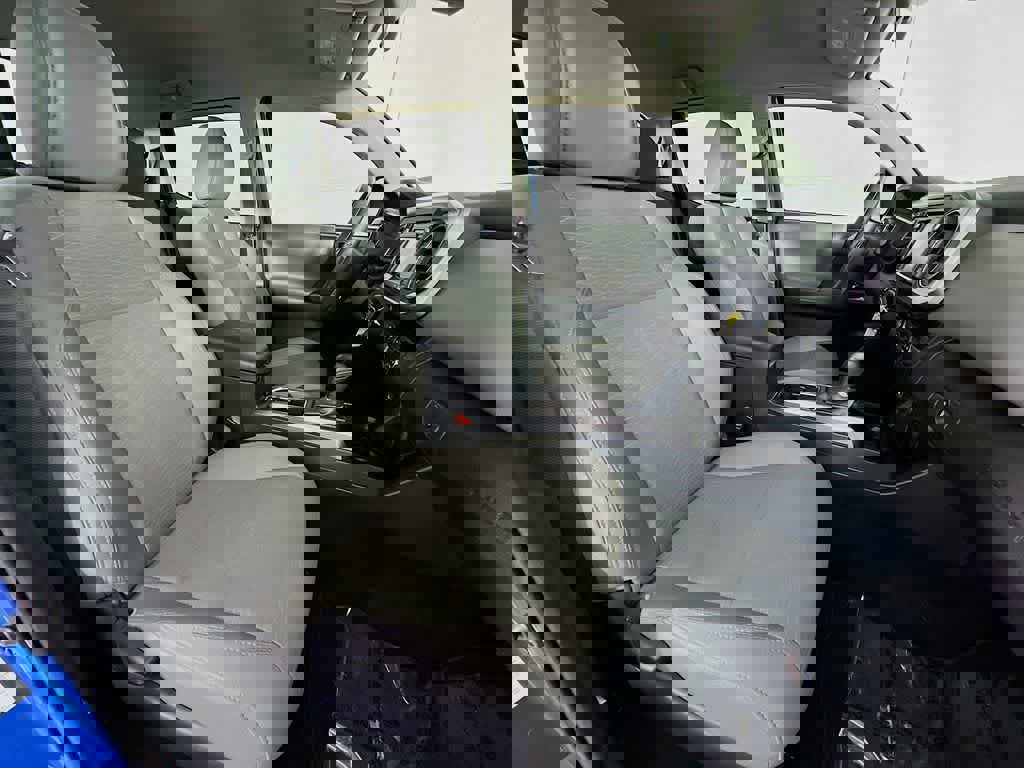 Used 2018 Toyota Tacoma SR5 RWD image 17