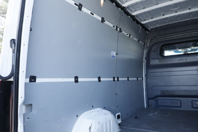 Used 2024 Mercedes-Benz Sprinter 2500 image 36