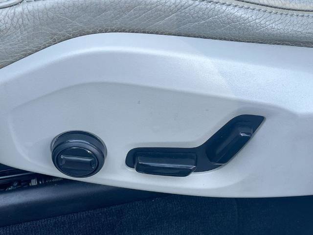 Used 2019 Volvo XC90 T5 Momentum w/ Multimedia Package image 12