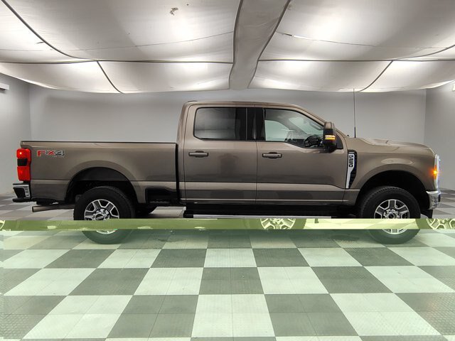 Certified 2023 Ford F250 Lariat w/ FX4 Off-Road Package AWD/4WD image 12
