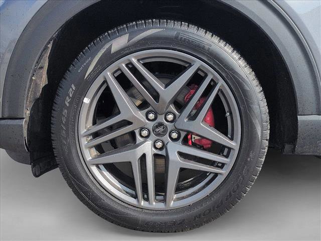 Certified 2025 Ford Explorer ST-Line w/ ST-Line Street Pack image 24