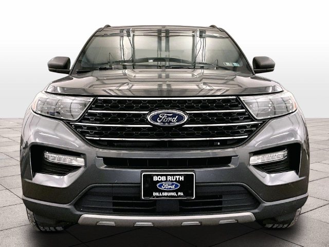 Certified 2020 Ford Explorer XLT w/ Equipment Group 202A AWD/4WD image 3