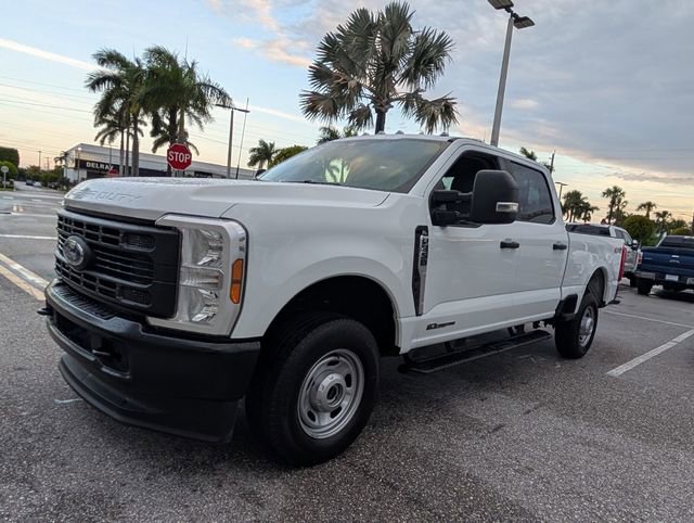 Certified 2025 Ford F350 XL AWD/4WD image 3