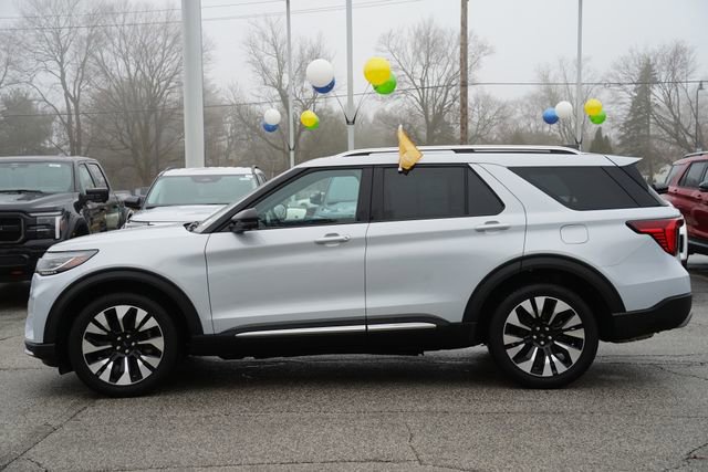 Certified 2025 Ford Explorer Platinum w/ LUX Leather Package AWD/4WD image 4