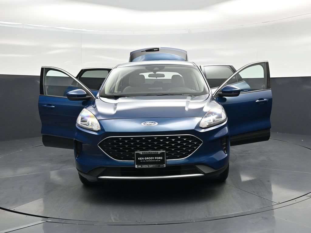 Certified 2020 Ford Escape SE FWD image 32