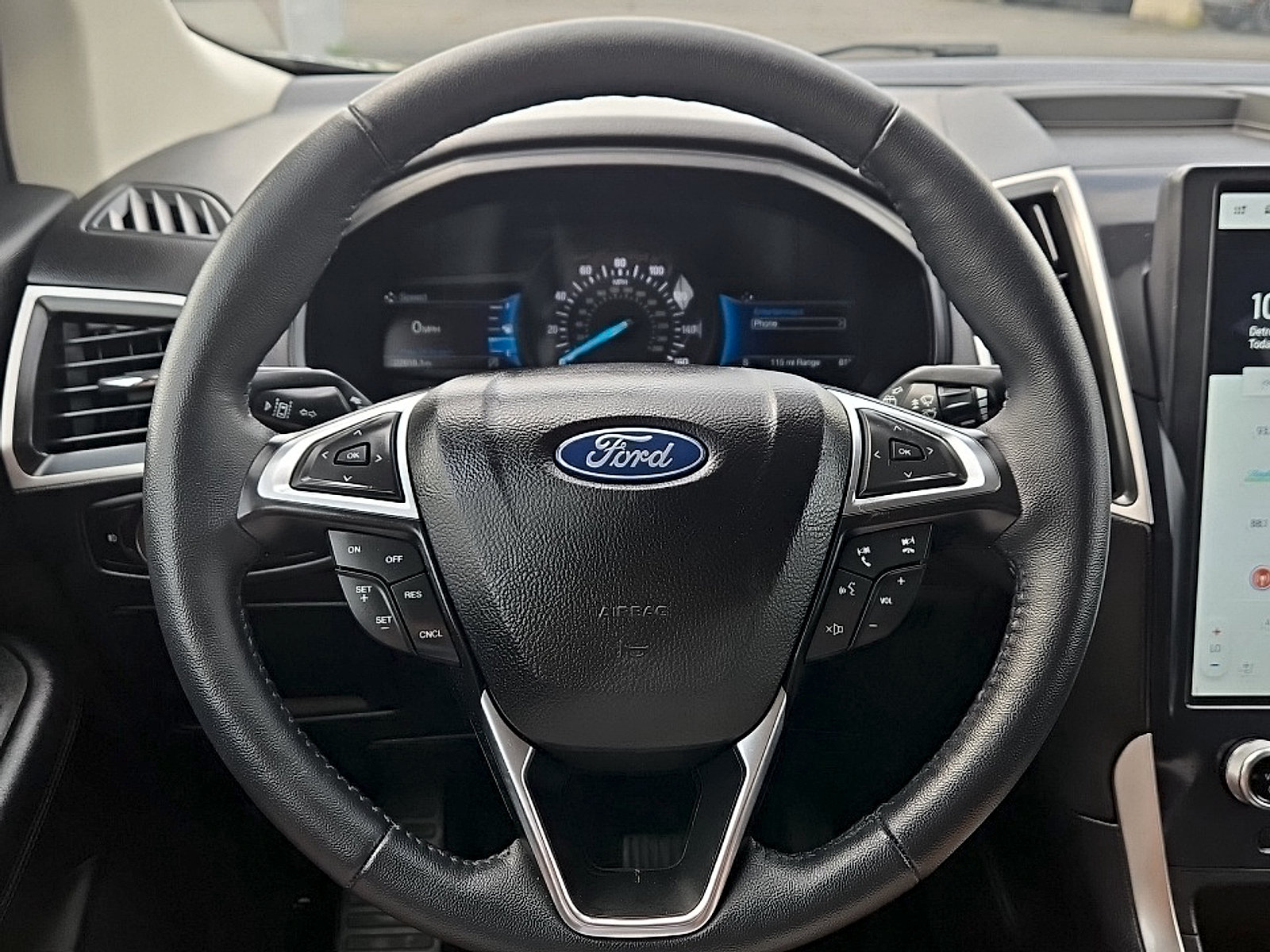 Certified 2023 Ford Edge SEL w/ Convenience Package AWD/4WD image 12