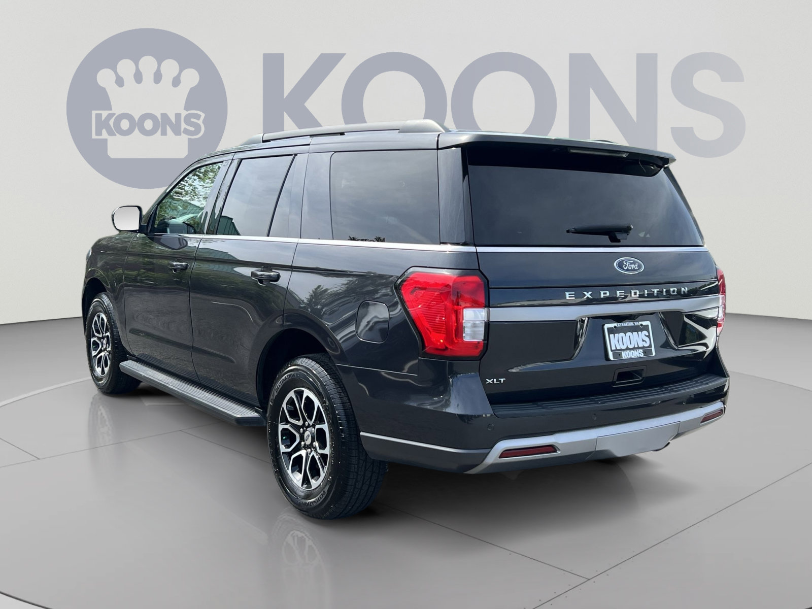 Certified 2024 Ford Expedition XLT AWD/4WD image 8