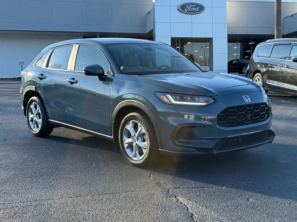 Used 2023 Honda HR-V LX image 2