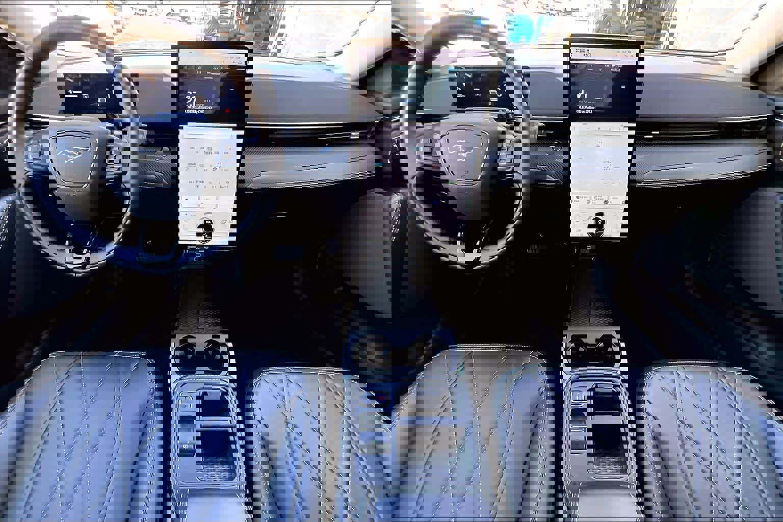 Certified 2025 Ford Mustang Mach-E Select w/ Comfort Package Lite image 17