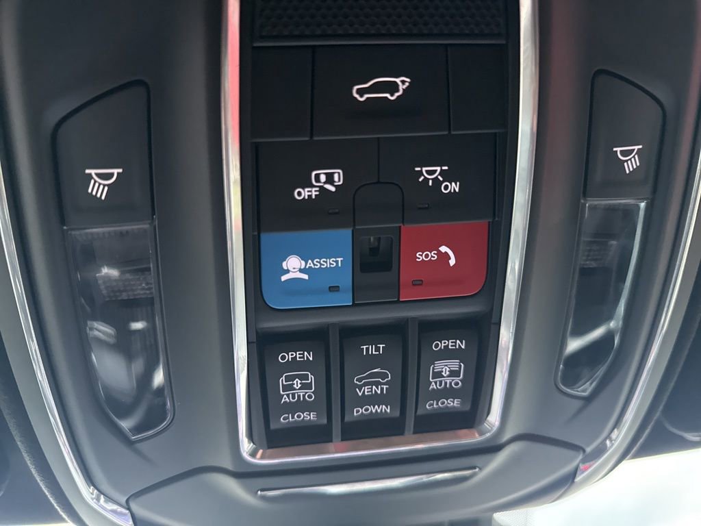 Used 2024 Jeep Wagoneer Launch Edition image 43