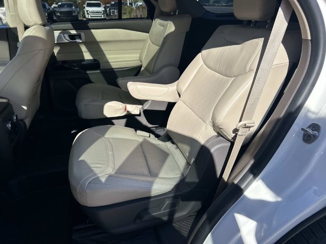 Certified 2021 Ford Explorer Platinum w/ Equipment Group 601A AWD/4WD image 21