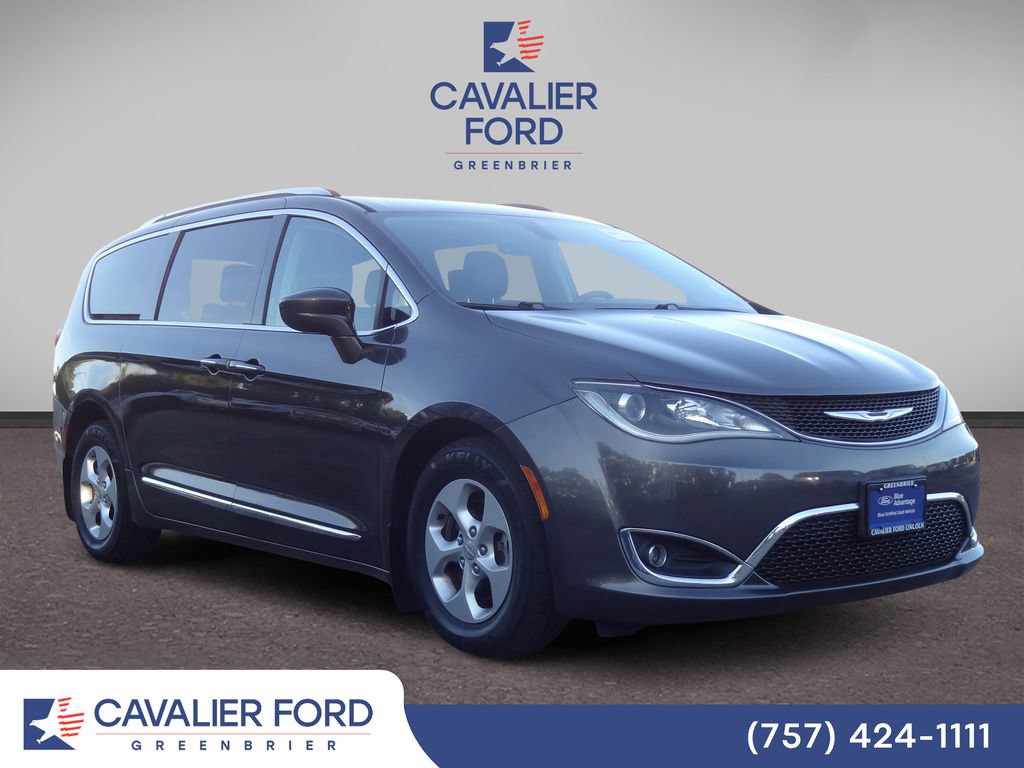 Used 2017 Chrysler Pacifica Touring-L Plus FWD image 1