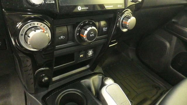 Used 2024 Toyota 4Runner TRD Off-Road Premium w/ Off Road Premium Plus Package AWD/4WD image 17