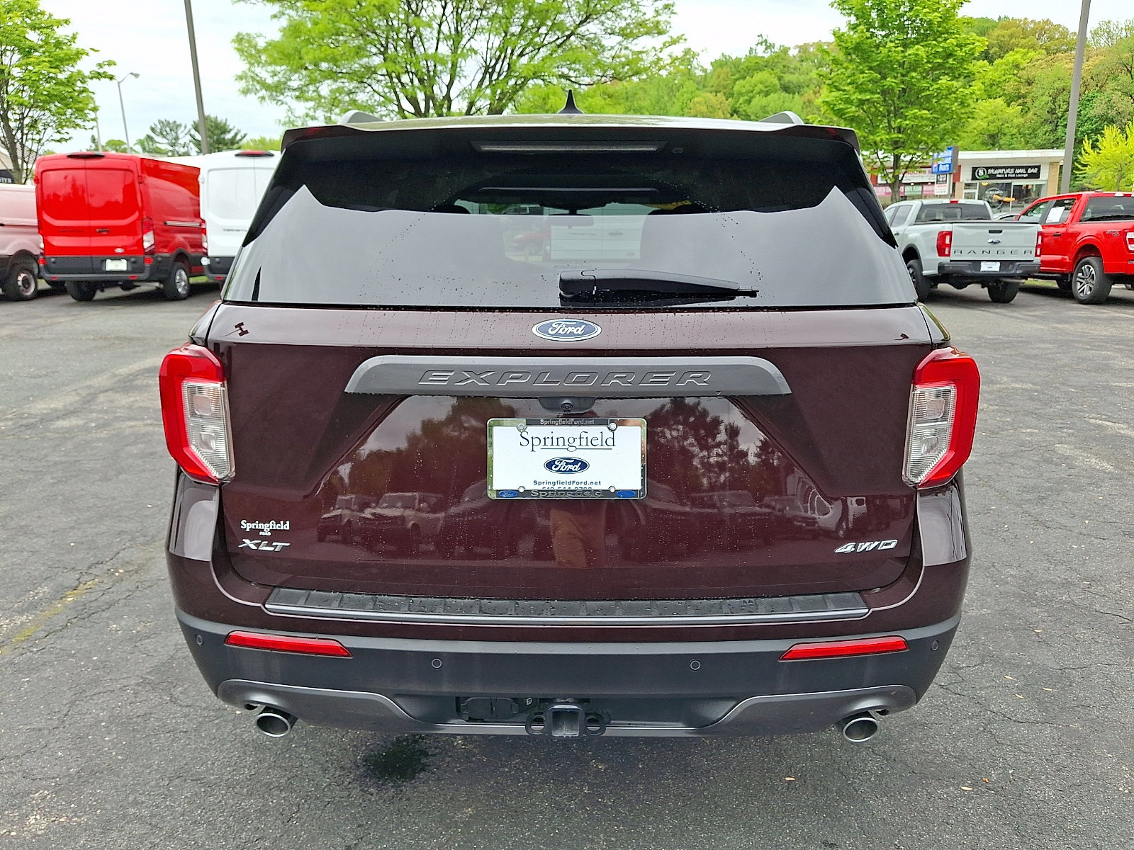 Certified 2022 Ford Explorer XLT w/ Equipment Group 202A AWD/4WD image 3