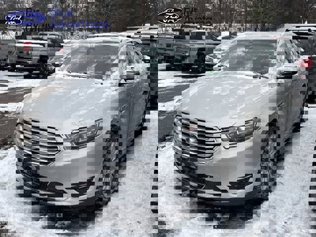 Certified 2017 Ford Taurus Limited image 2