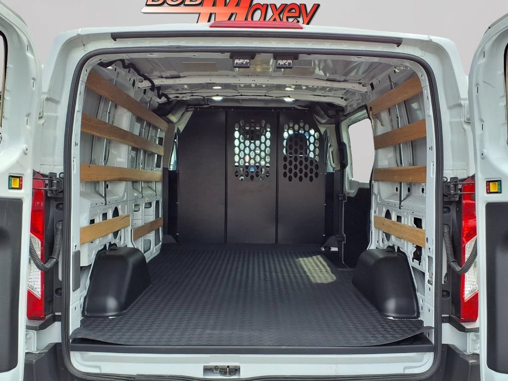 Certified 2025 Ford Transit 250 Low Roof w/ Exterior Upgrade Package RWD image 9