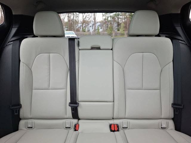 Used 2025 Volvo XC40 B5 Ultra w/ Climate Package AWD/4WD image 13