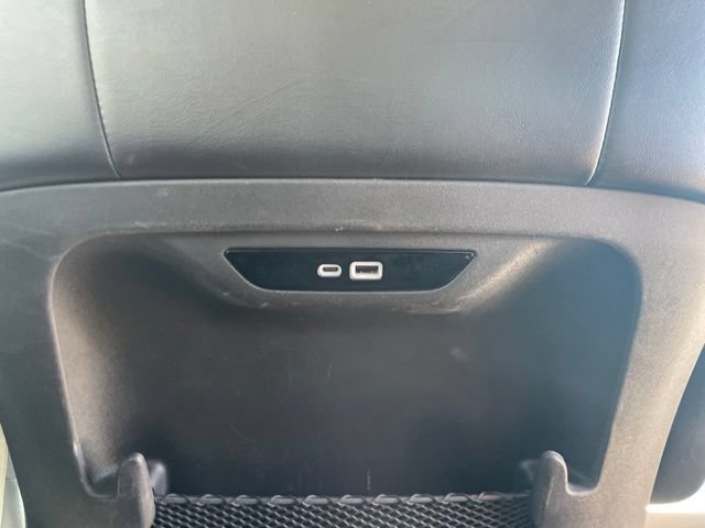 Used 2024 Chrysler Pacifica Touring-L FWD image 27