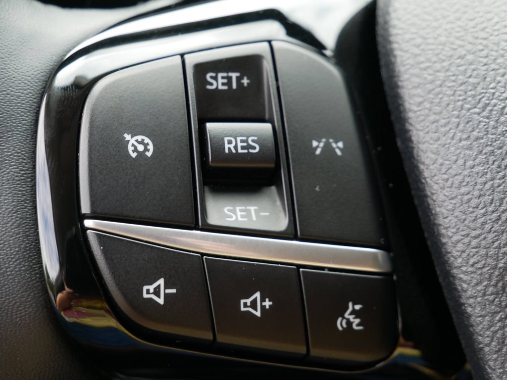 Certified 2025 Ford Escape Active w/ Cold Weather Package AWD/4WD image 19