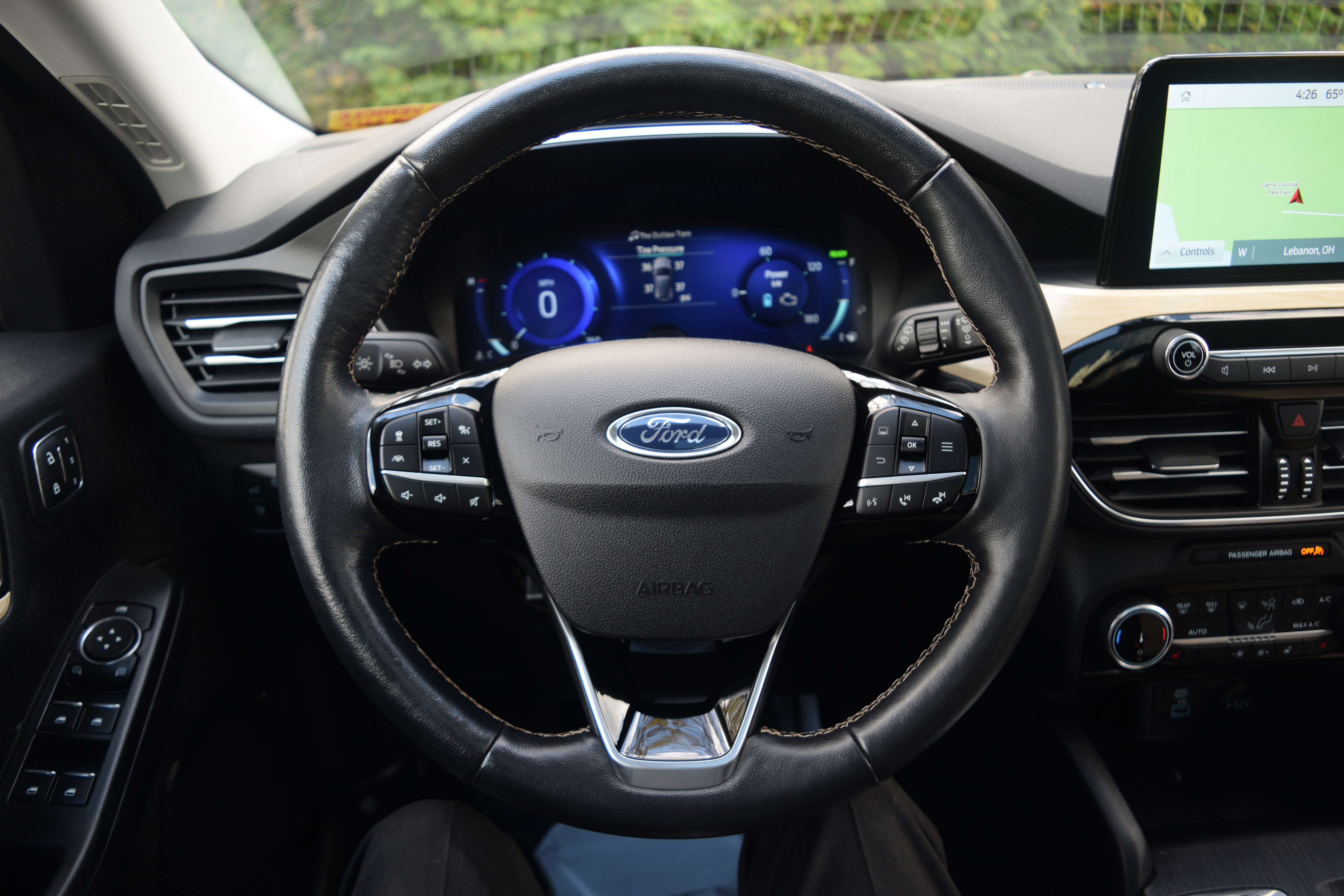 Certified 2022 Ford Escape Titanium w/ Titanium Premium Package image 4