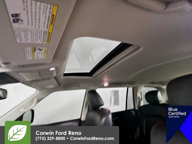 Used 2022 Nissan Armada SL w/ Captain's Chairs Package AWD/4WD image 24