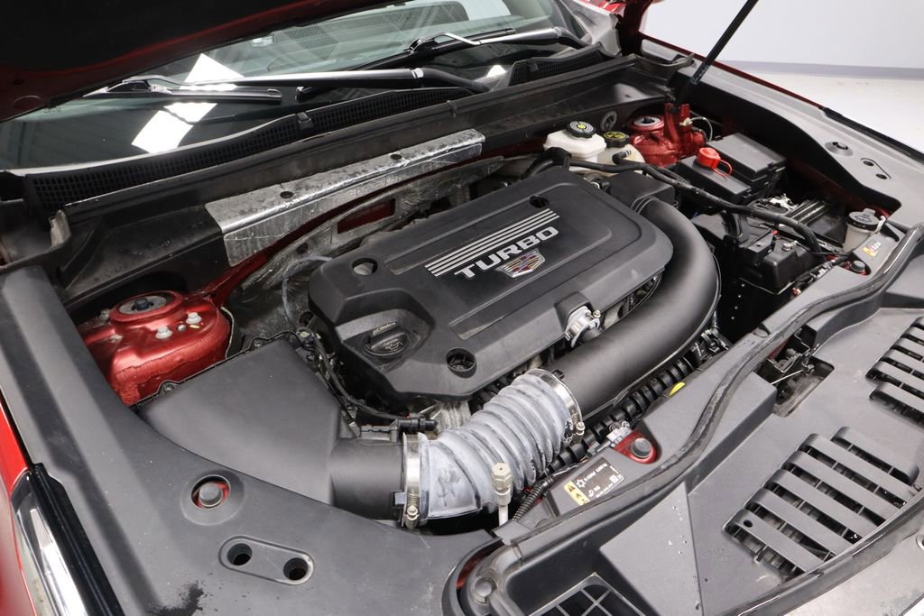 Used 2024 Cadillac XT4 Premium Luxury image 17