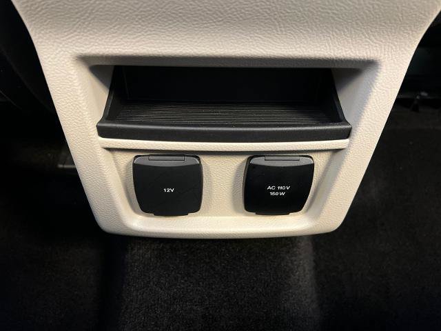 Certified 2018 Ford Edge Titanium w/ Technology Package AWD/4WD image 25