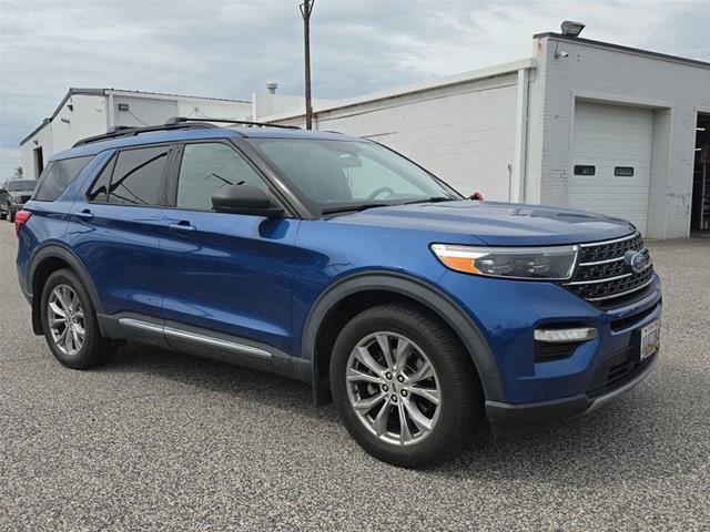Certified 2020 Ford Explorer XLT w/ Equipment Group 202A AWD/4WD image 8