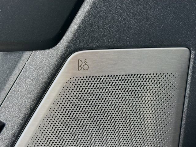 Certified 2021 Ford F150 Raptor w/ Equipment Group 801A High image 23