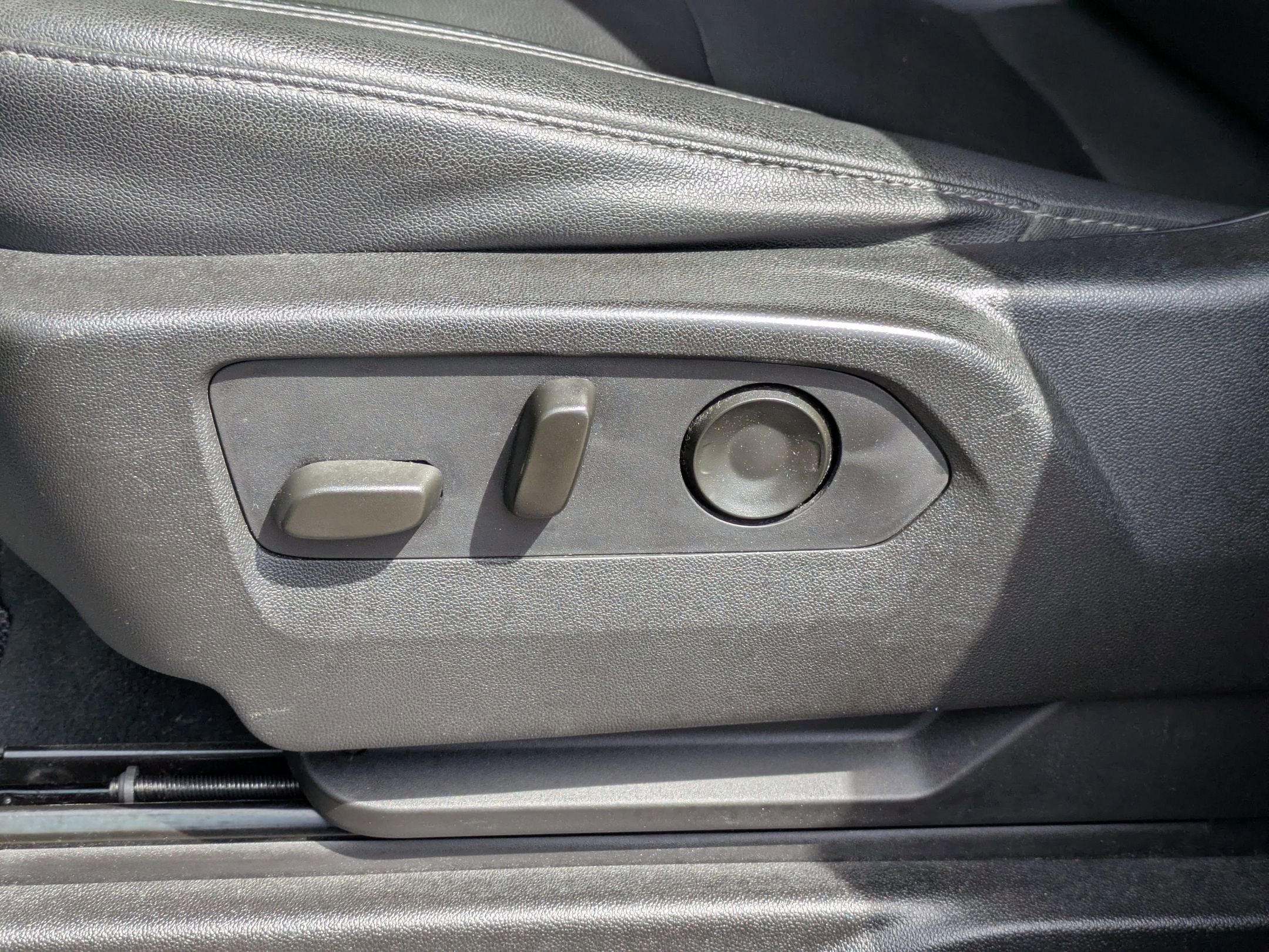 Used 2021 Chevrolet Tahoe LT image 14