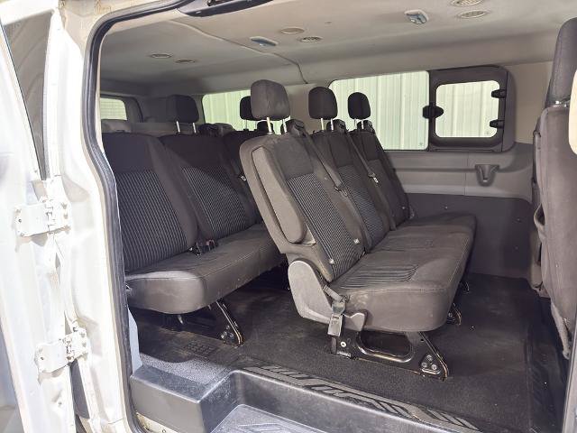 Certified 2017 Ford Transit 150 XLT RWD image 33