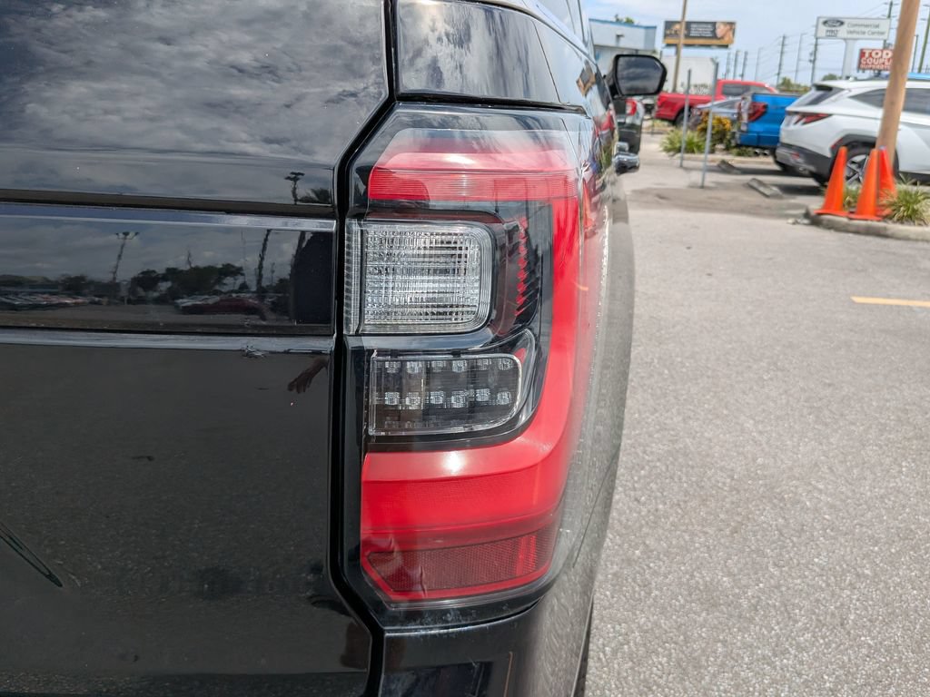 Certified 2019 Ford Expedition Limited w/ Equipment Group 303A RWD image 11