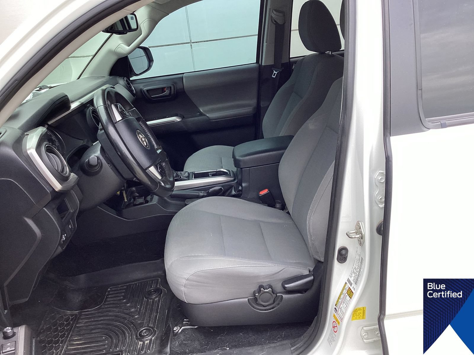 Used 2019 Toyota Tacoma SR5 AWD/4WD image 5