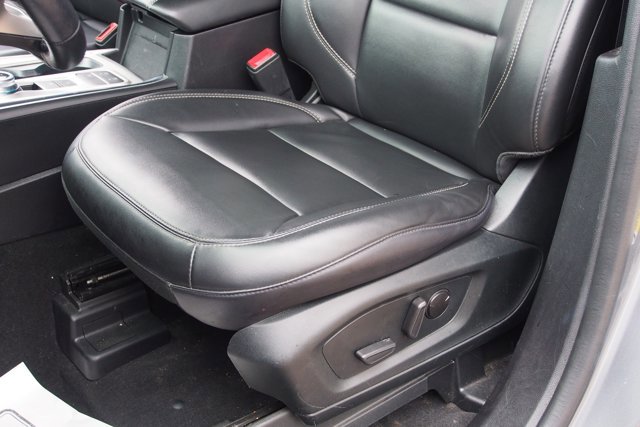 Certified 2022 Ford Explorer XLT w/ Equipment Group 202A image 20