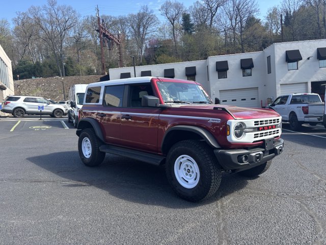 Certified 2025 Ford Bronco Heritage Edition AWD/4WD image 3