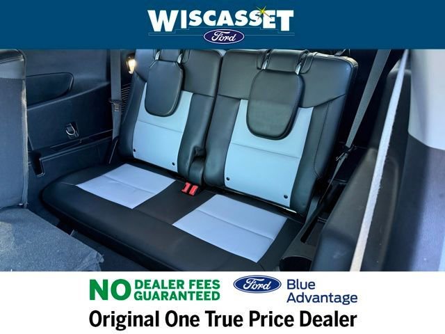 Certified 2022 Ford Explorer XLT w/ Equipment Group 202A image 10