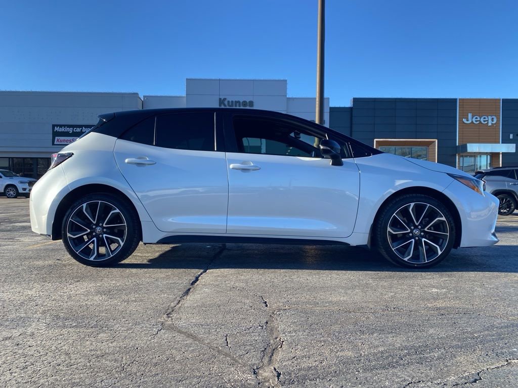 Used 2022 Toyota Corolla XSE image 3