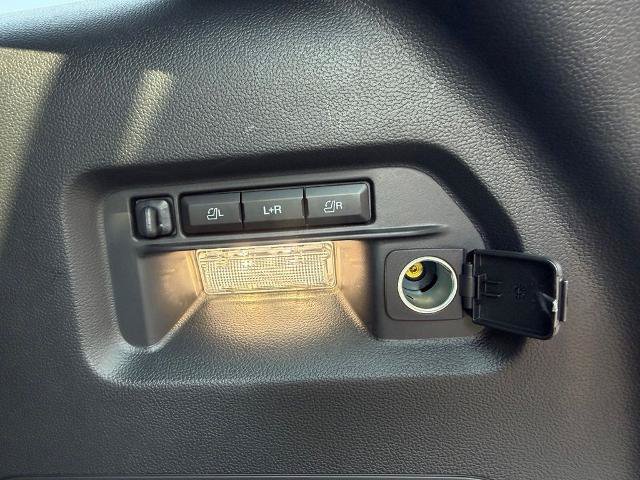 Certified 2025 Ford Explorer ST AWD/4WD image 11