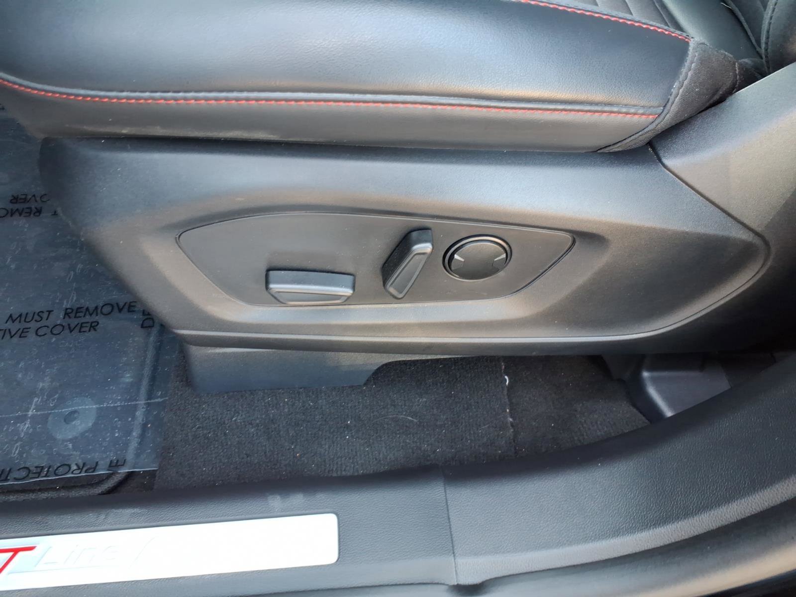 Certified 2025 Ford Explorer ST-Line w/ Premium Package image 12