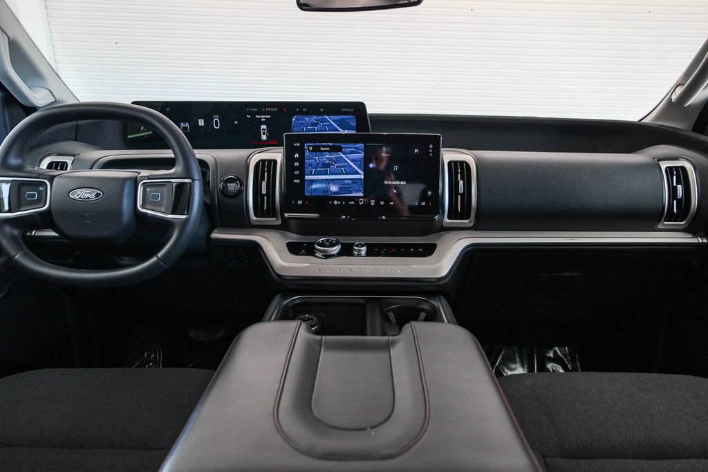 Certified 2025 Ford Expedition Active RWD image 13