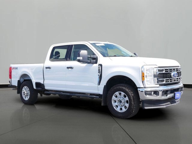 Certified 2023 Ford F250 XLT w/ FX4 Off-Road Package AWD/4WD image 4